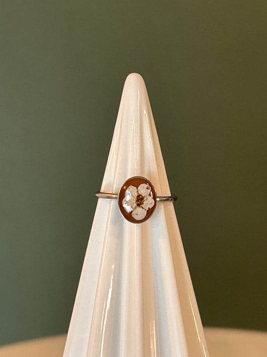 Small oval ring with Wedding Lace- Stainless Steel