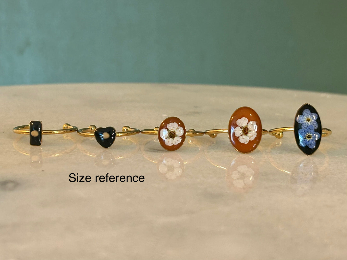 Heart ring with Forget Me Not- 18k Gold