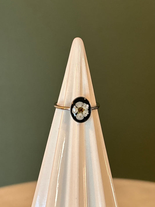 Small oval ring with Wedding Lace- Stainless Steel