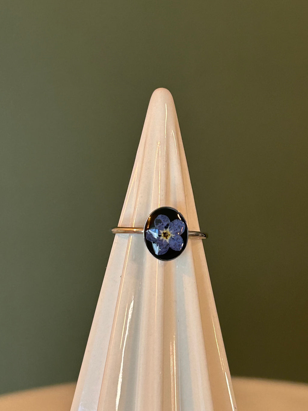Small oval ring with Forget Me Not- Stainless Steel