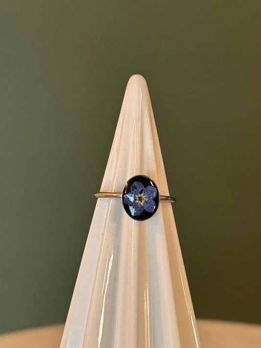 Small oval ring with Forget Me Not- Stainless Steel