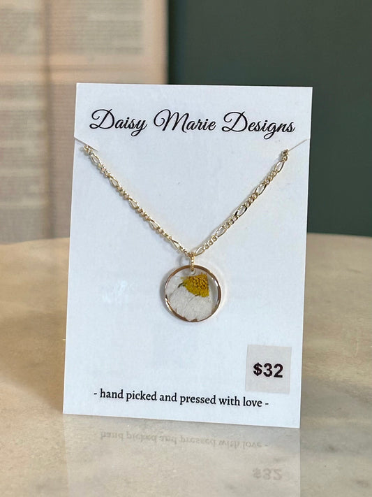 Daisy Necklace