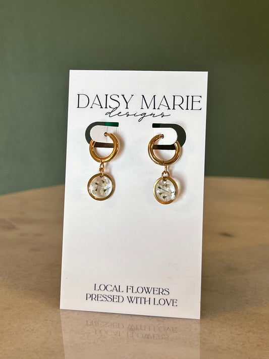 Earrings Queen Anne’s Lace- 18k Gold (small click hoop shown)