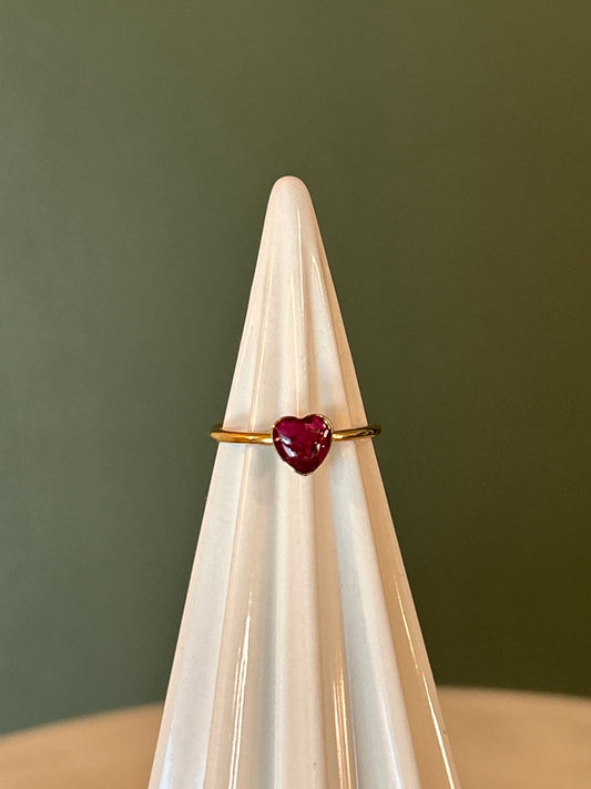 Heart ring with Peony Petals- 18k Gold